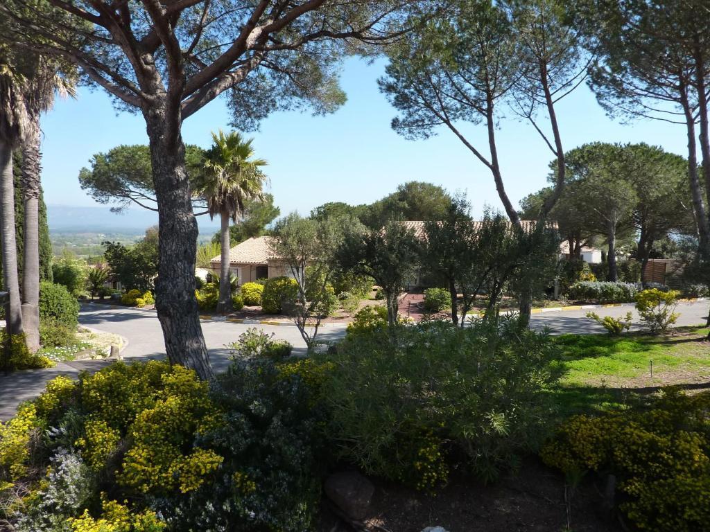 Village Club Miléade Roquebrune/Argens Esterno foto